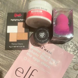 Makeup bundle
